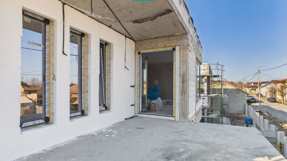 Casă deosebită în Parneava – Strada Griviței - Poză 2