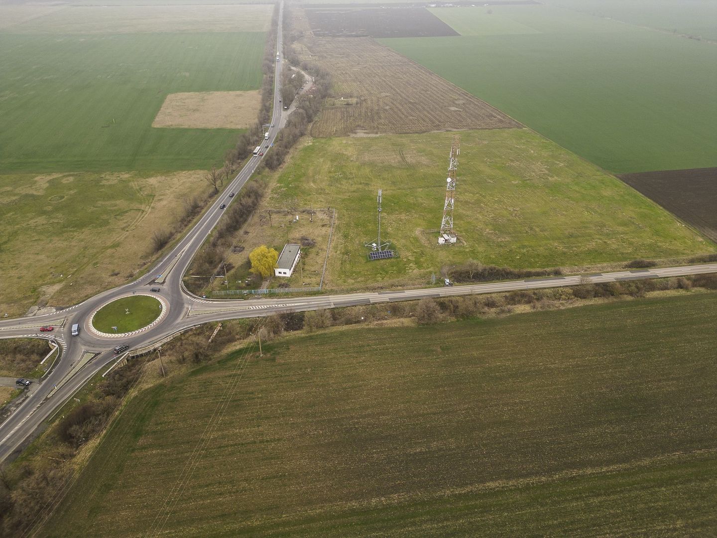 Teren 84000 mp la 20 km de Arad, la DN79 - Poză 3