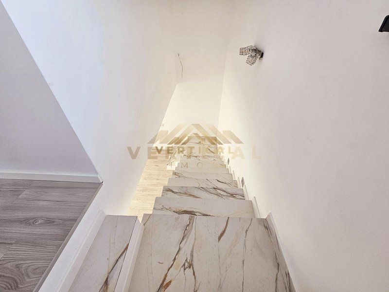 De vanzare casa 4 camere in comuna Berceni - Poză 14