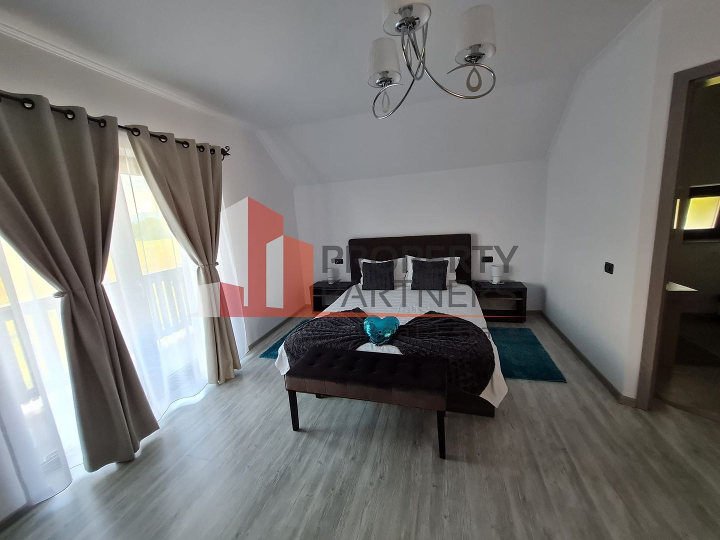 Casă modernă in Tohanul Nou, la 4 km de Castelul Bran - Poză 6
