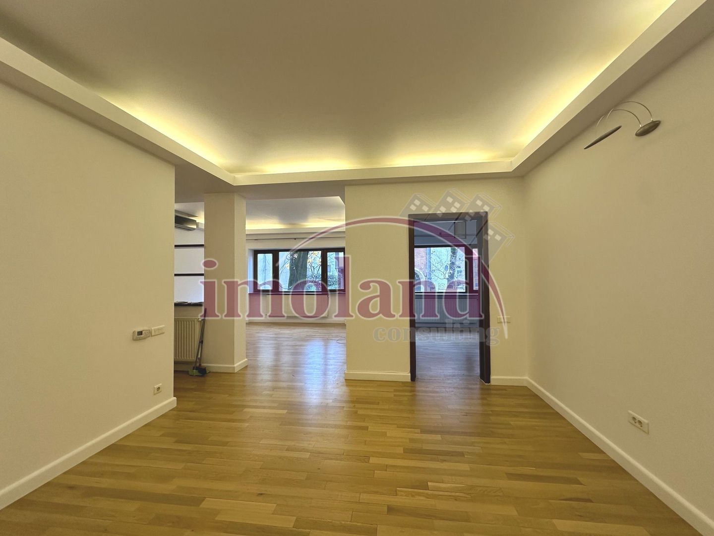 Vanzare Parter Inalt in Vila - Primaverii - Poză 6