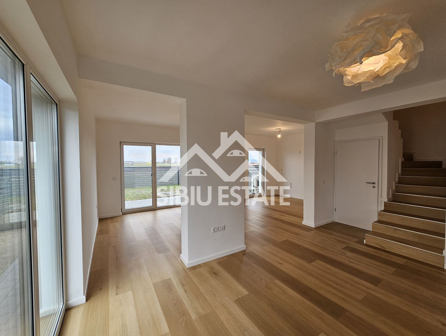 Casa 4 camere LA CHEIE mutare rapida - Poză 5