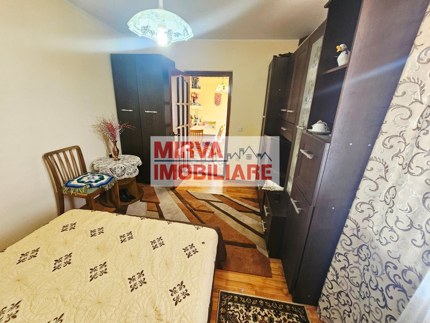 🏡 Casă spațioasă cu 9 camere în Strejnicu – pentru locuință, birouri - Poză 97