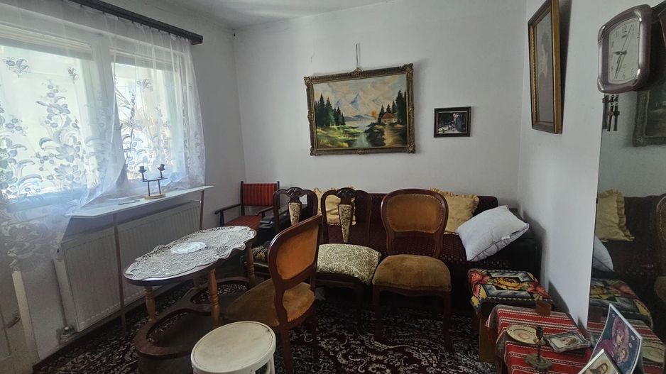 De vanzare  -  Casa P+1E - Alea Trandafirilor - 220.000 euro - Poză 5