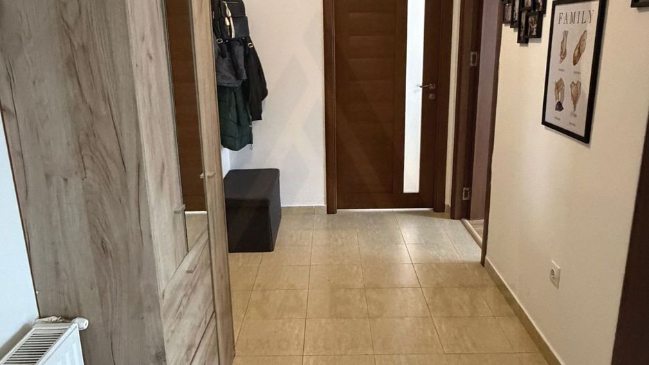 Apartament 2 camere etaj 2 cu 2 balcoane si parcare in Arhitectilor - Poză 3