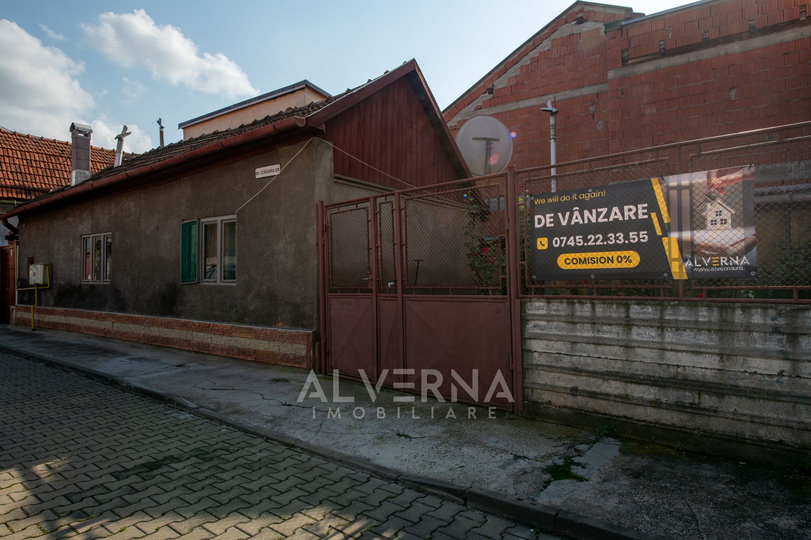 Casa individuala cu 2 camere, teren si acces auto langa Cluj Arena - Poză 1