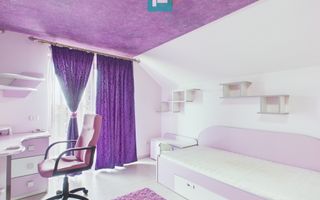 Casă spațioasă în Sântana - Poză 23