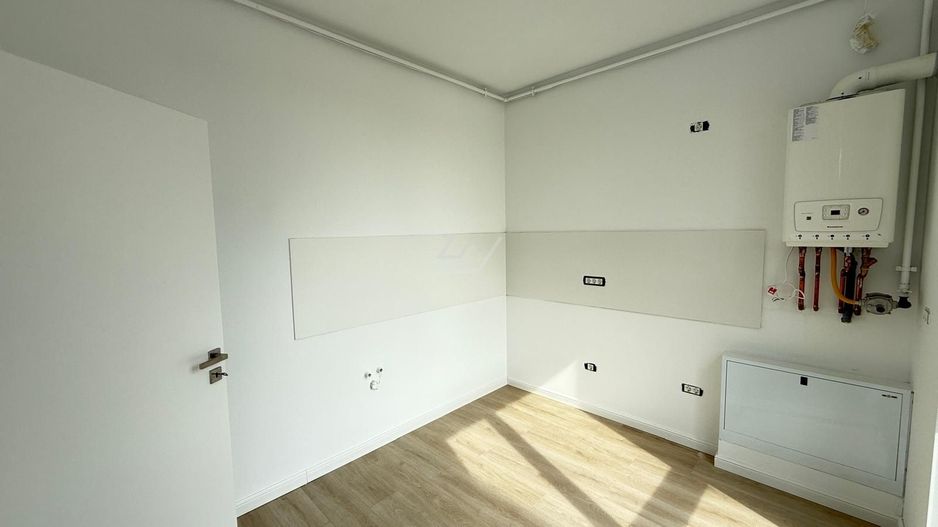 Etaj 2. Lift. Finisaje superioare. Loc de parcare. - Poză 4