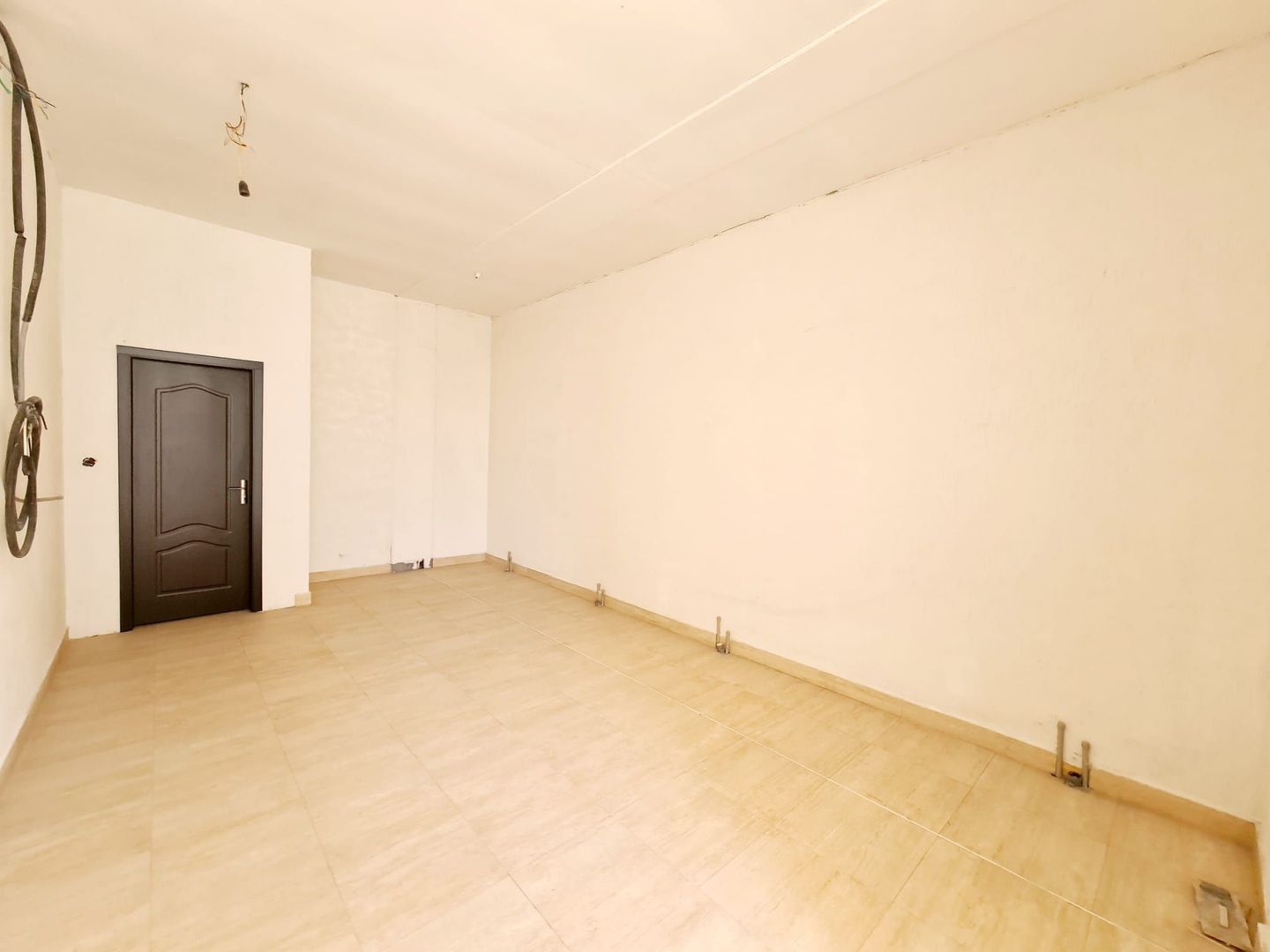 Spatiu de vanzare - Poză 5