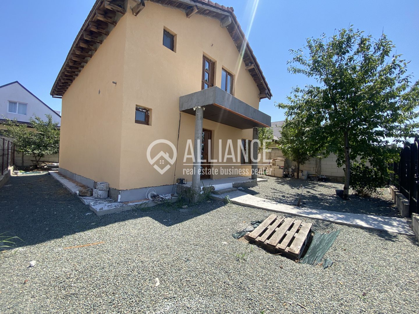 VALU LUI TRAIAN(COD 07) -Casa P+M 5 camere cu teren de 300 mp - Poză 17