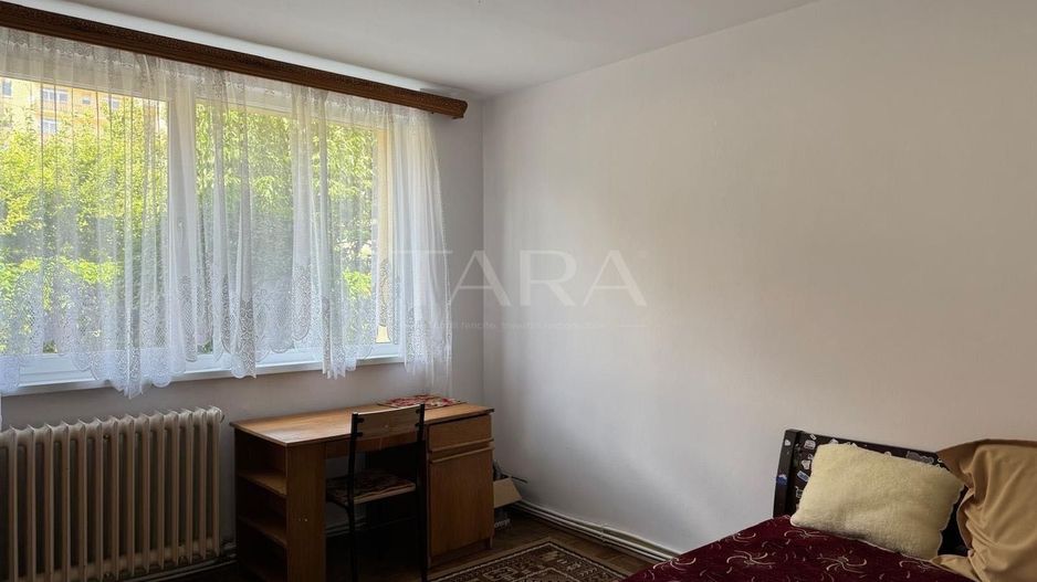Apartament cu 3 camere decomandate, 57 mp, parter, în Grigorescu. - Poză 2