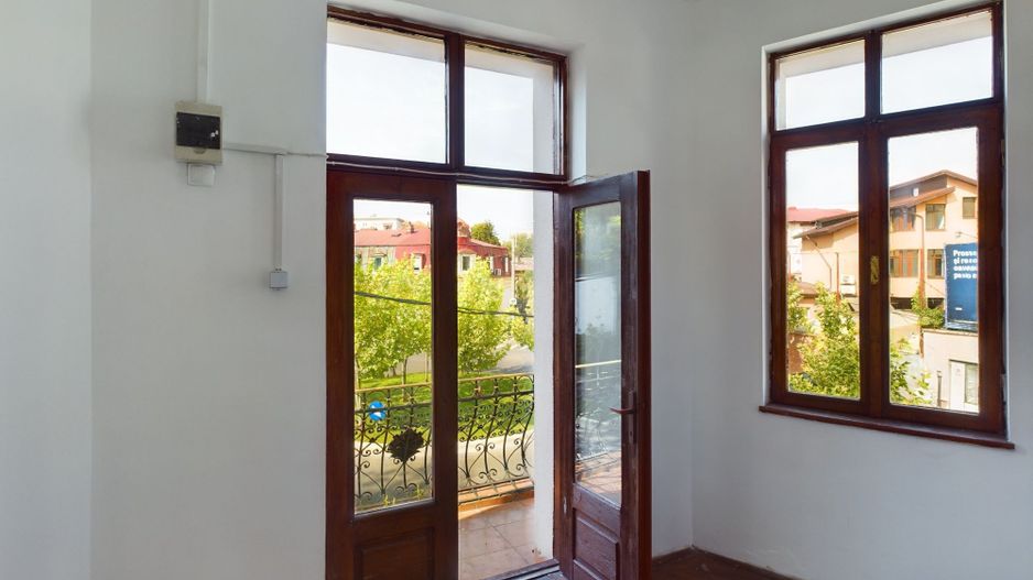 Casa individuala la 6 minute de Piata Unirii - Poză 12