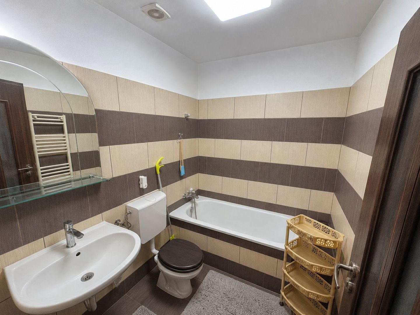 COMISION 0%, Apartament 3 Camere, 68mp, Decomandat, Soarelui, Judetean - Poză 9