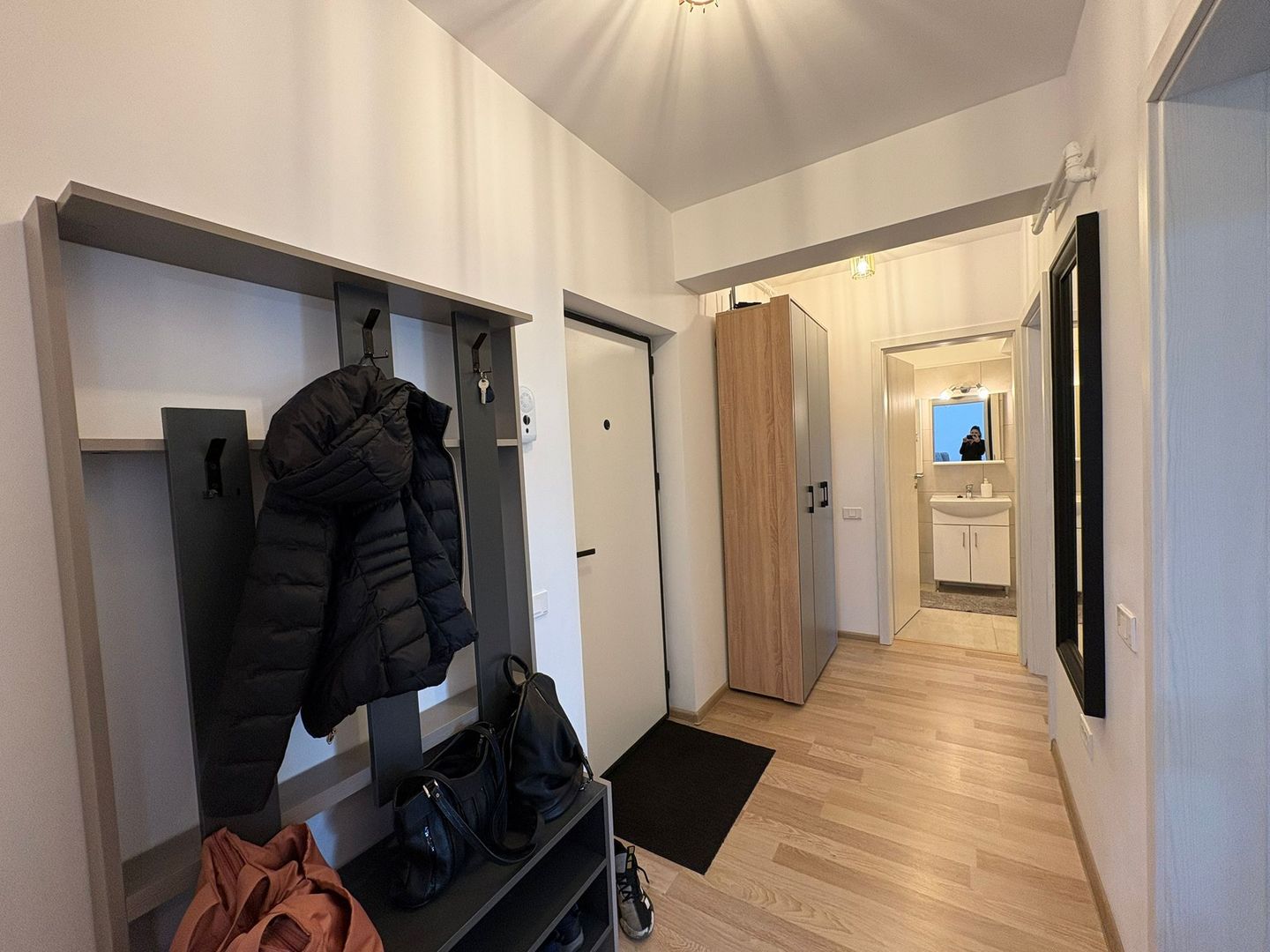 AP. 2 CAMERE APARATORII PATRIEI, CENTRALA, BUCATARIE INCHISA,PARCARE - Poză 9