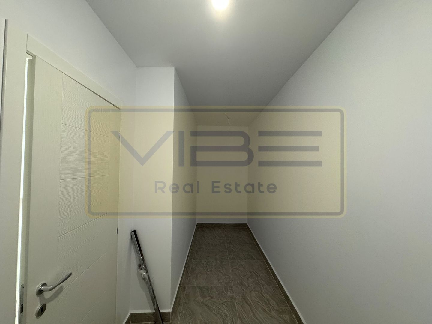 Spatiu office / comercial Valea Lupului - Strada Garoafei - Poză 12