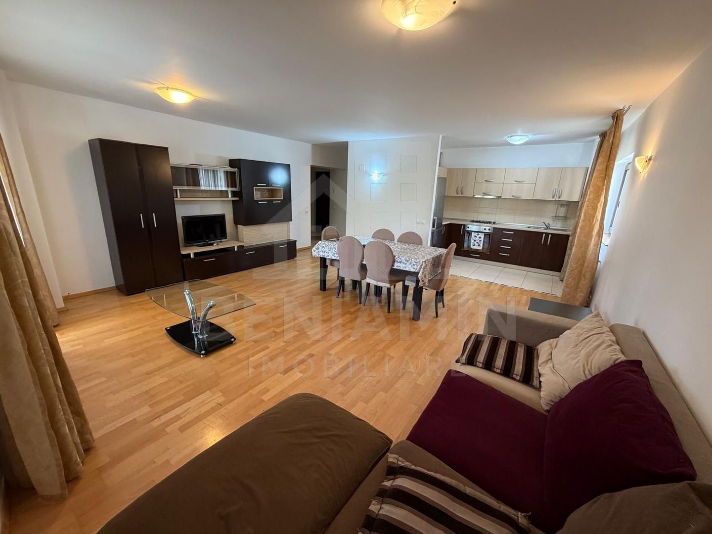 3 Camere-Decomandat-Boxa-Loc De Parcare-88mp-Etaj 1-Privilegio-Brasov - Poză 2