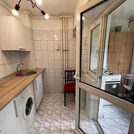 GARSONIERA CRANGASI, BUCATARIE INCHISA, MOBILAT/UTILAT MODERN - Poză 3