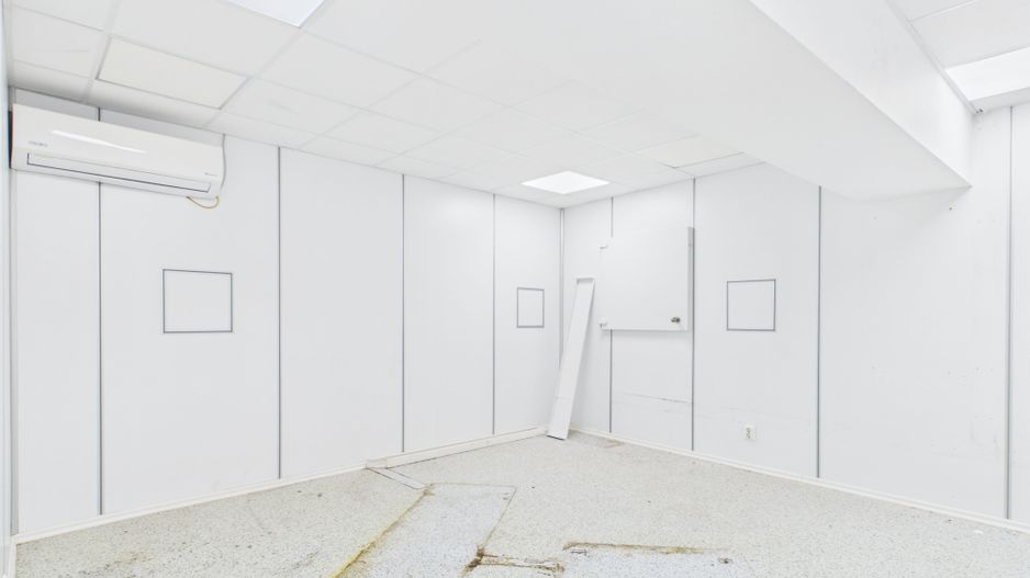 Clădire de 560 mp utili ~20 încăperi | Configurație medicală - Poză 15