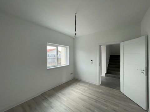 Casă individuală cu 5 camere și teren generos de 600 mp |Mosnița Nouă| - Poză 5