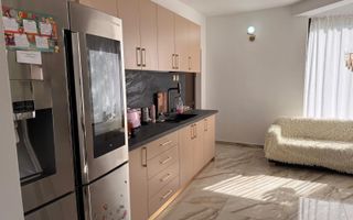 Casa de Vânzare la 4 km de Onești - Poză 14