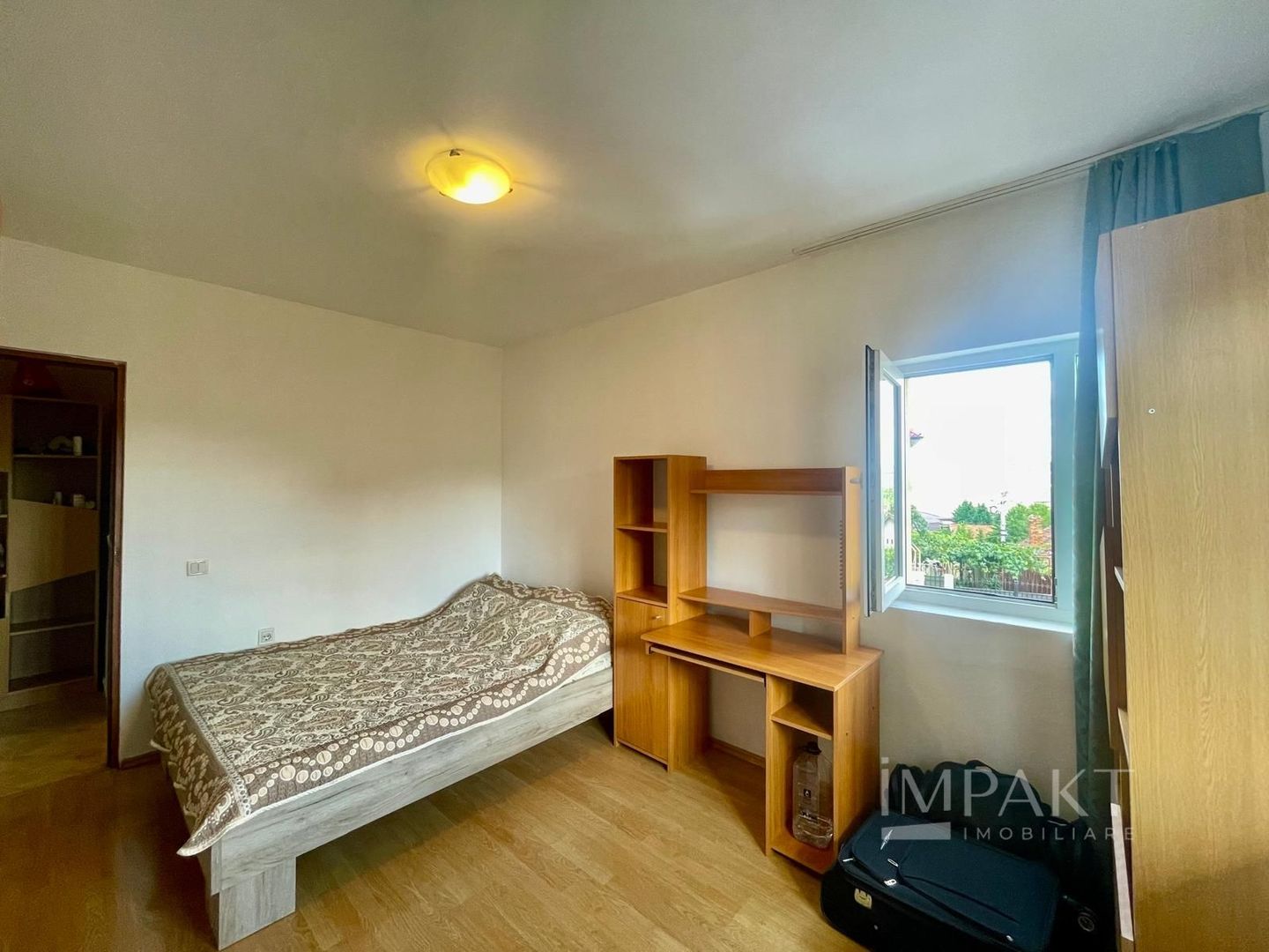 Apartament cu 2 camere, zonă UMF. - Poză 3