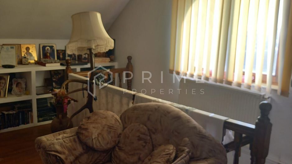 Casa perfectă pentru familie – curte, foișor cu grătar și garaj triplu - Poză 26