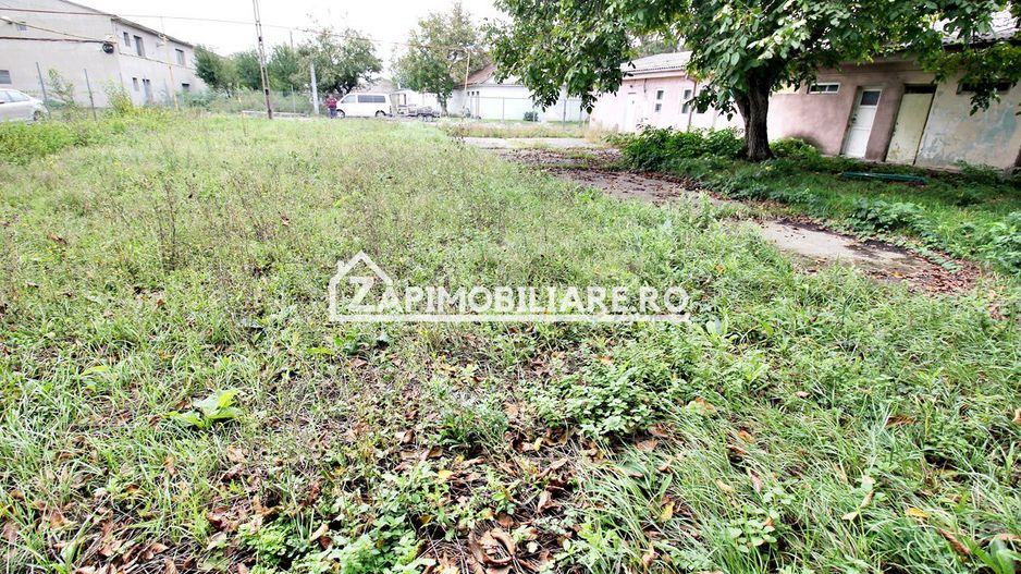 Hală + birouri si spatiu comercial 700 mp. teren 2.500 mp - Poză 1