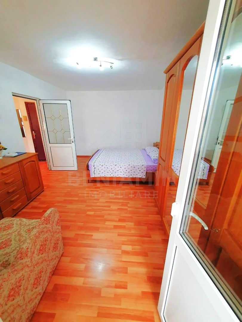 Apartament 2 camere-Decomandat-Spitalul Judetean-69mp-Spatios-Luminos - Poză 5