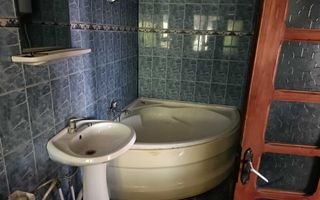 Casă de vânzare în comuna Hălăucești – 176 mp utili, teren 1.600 mp - Poză 7