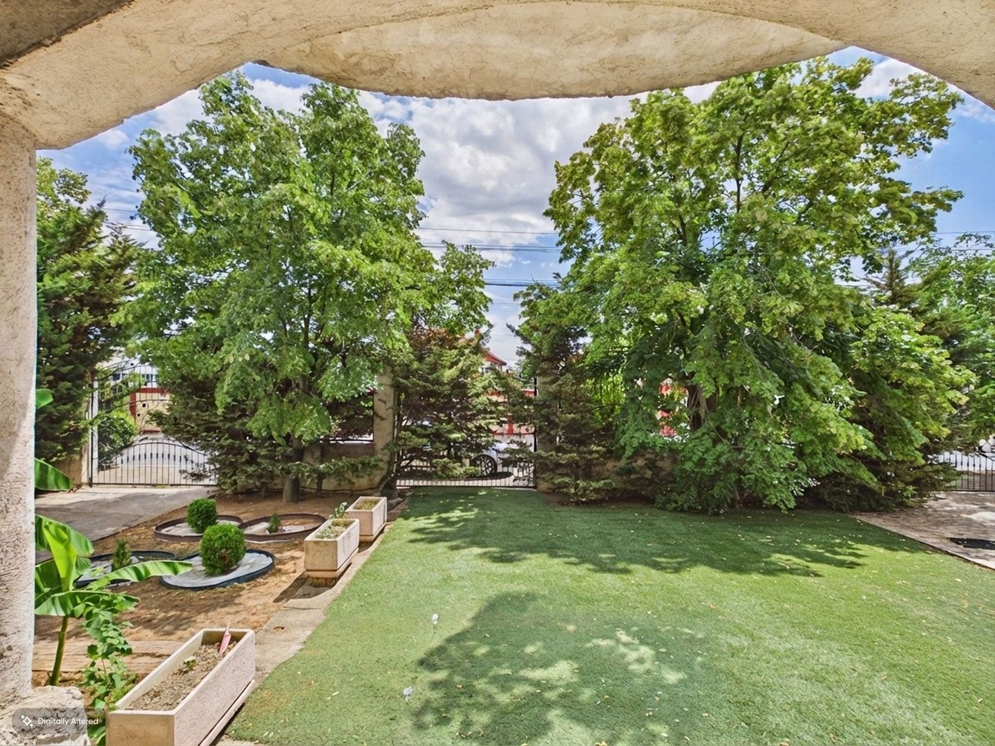 Clădire 850 mp, Czaran Gyula, 8 parcări - Poză 3