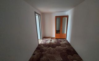 Casa de terminat in Bascov-Valea Ursului, Strada Salcamilor - Poză 2