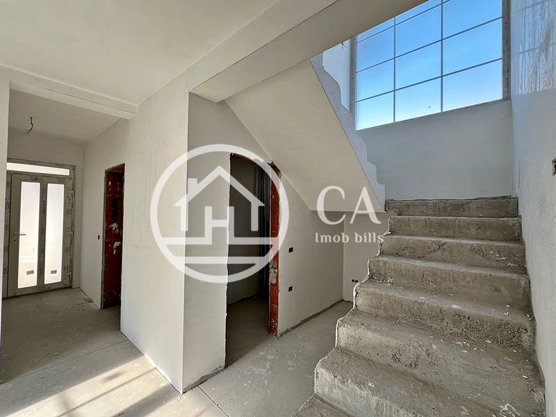 Casă de vânzare P+E cu 4 camere în zona Nufărul, Oradea - Poză 10