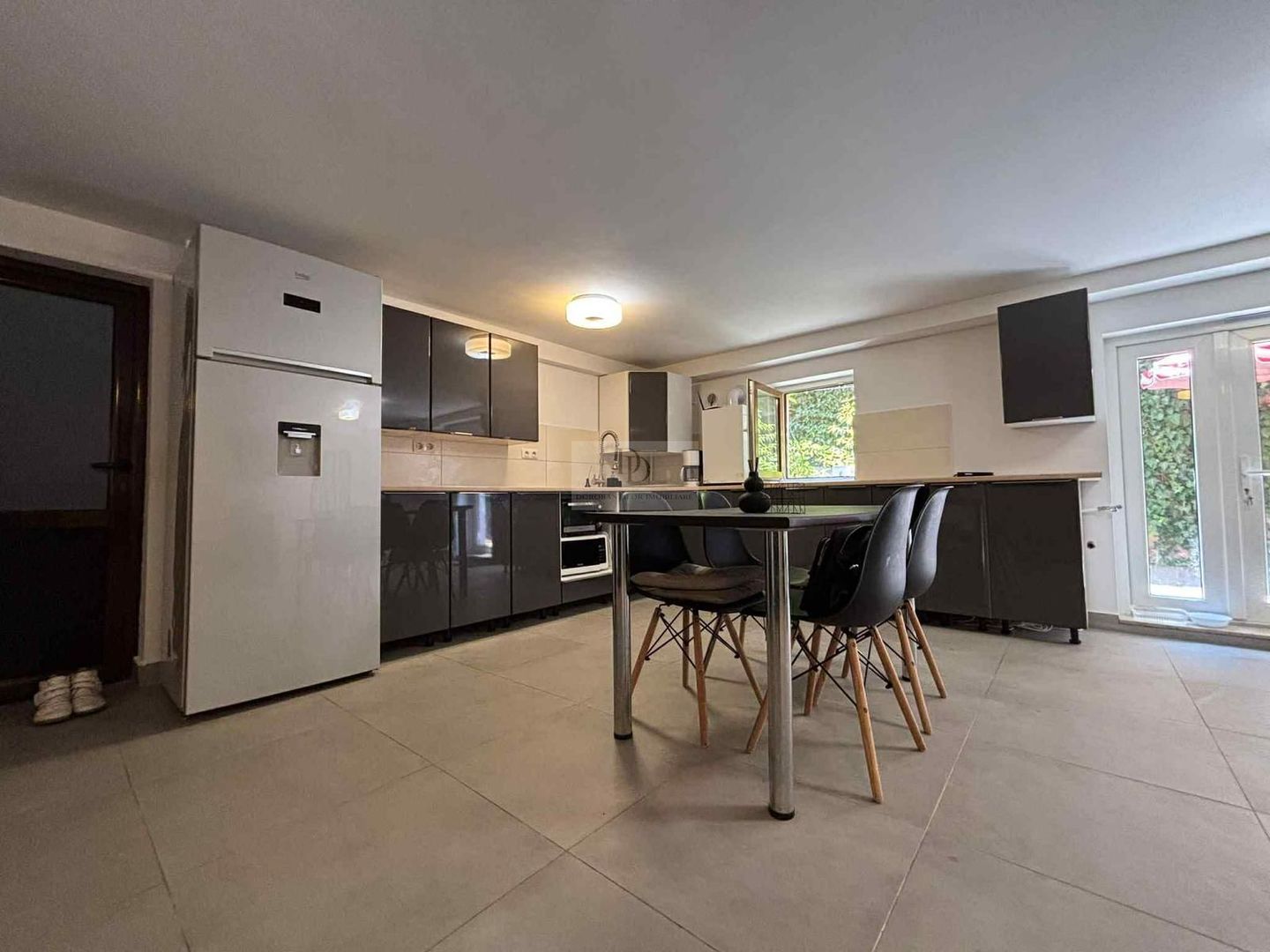 Apartament 3 camere cu Grădină proprie | Parcare | Zona Manastur - Poză 2