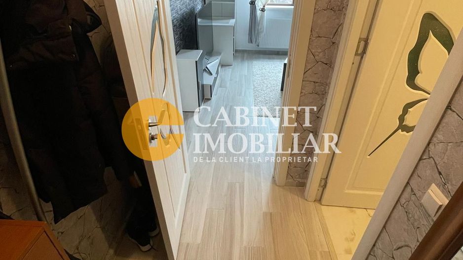 1 CAMERA - DECOMANDAT - 32 MP - ETAJ INTERMEDIAR - Poză 3