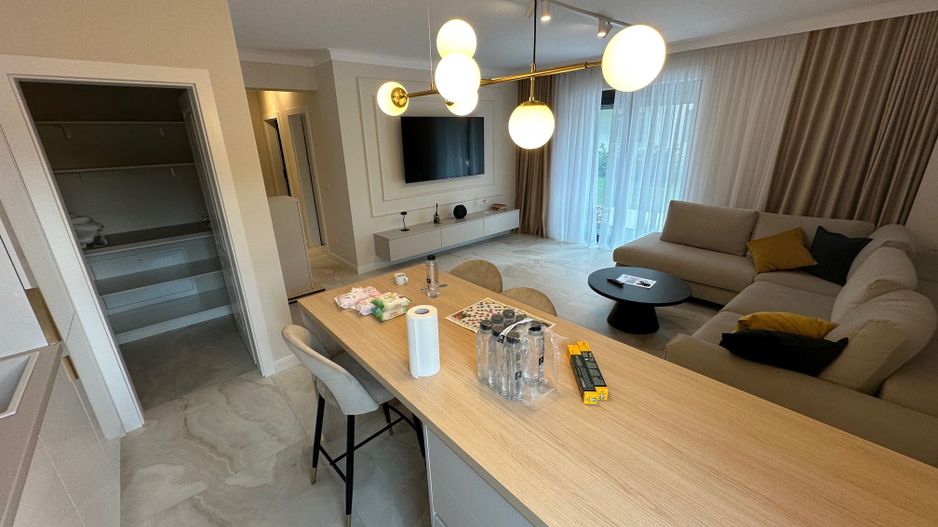 Apartment deosebit  se vinde complet mobilat - Poză 5