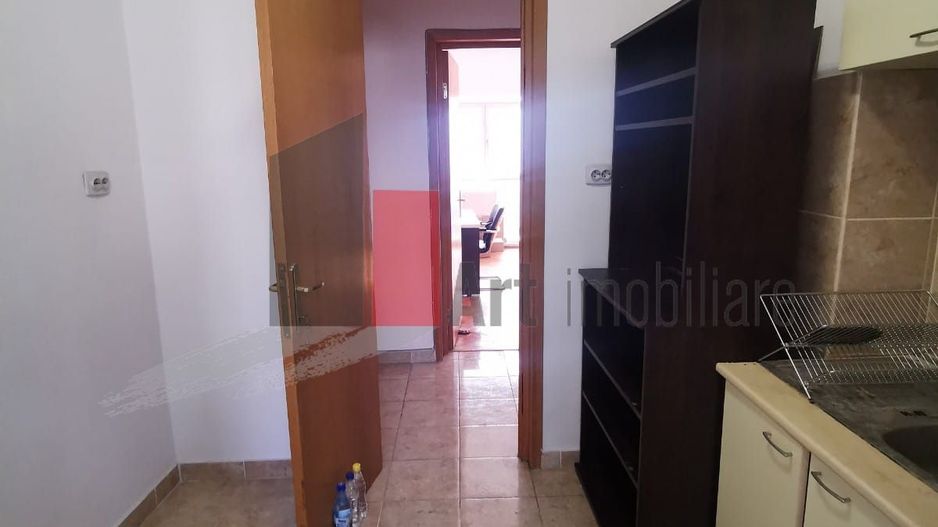 BUROU; CALEA  DOROBANTILOR; 3 camere - Poză 12