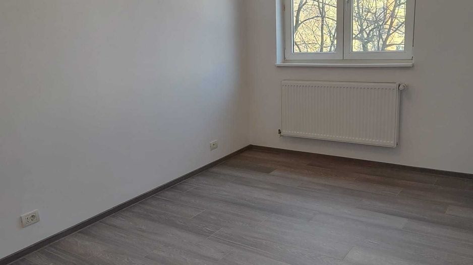 Apartament 3 camere centrala proprie renovat Favorit - Poză 5