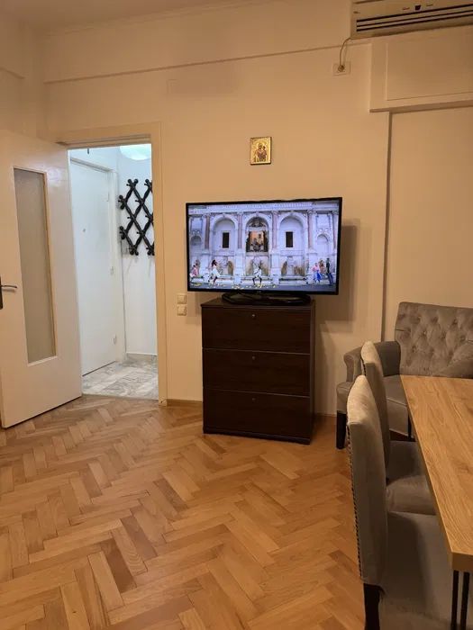 Apartament elegant, doua camere, Calea Victoriei - Poză 6