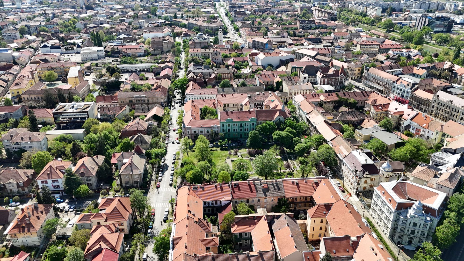 Apartament in clădire istorică P-ta Plevnei cu vedere parc - Poză 14