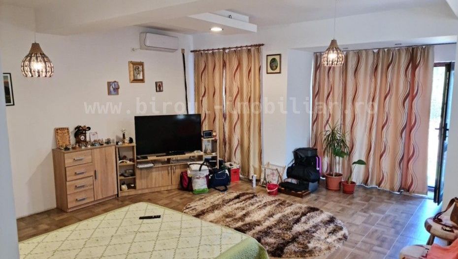 Vilă S+P+M+Pod – Cumpăna Zonă liniștită - Poză 1