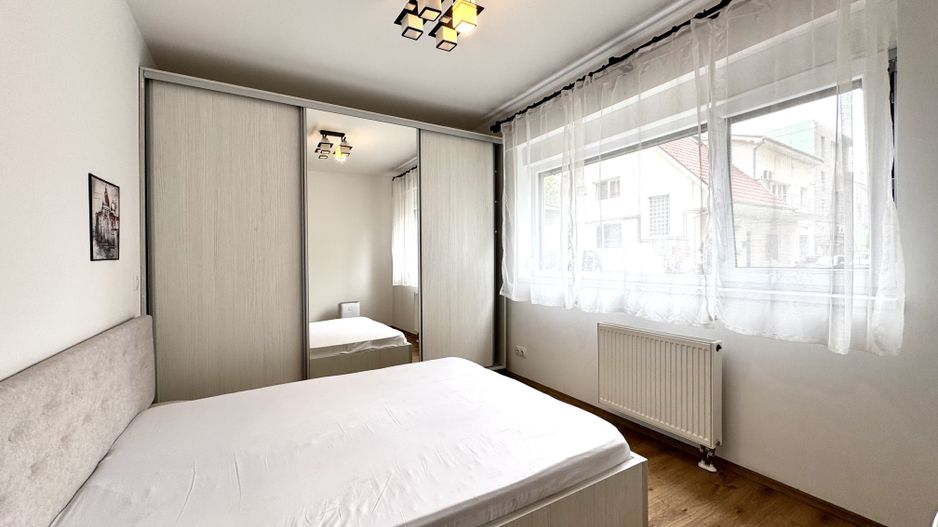 Apartment 2 camere, decomandat,  loc de parcare, Complexul Studențesc - Poză 6