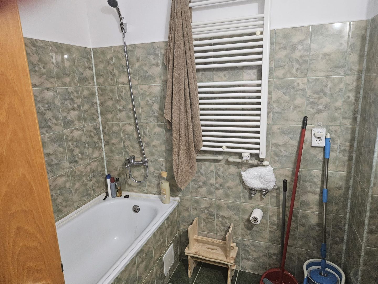 Apartament de Vânzare în Trivale - Zona Capitol - Poză 9