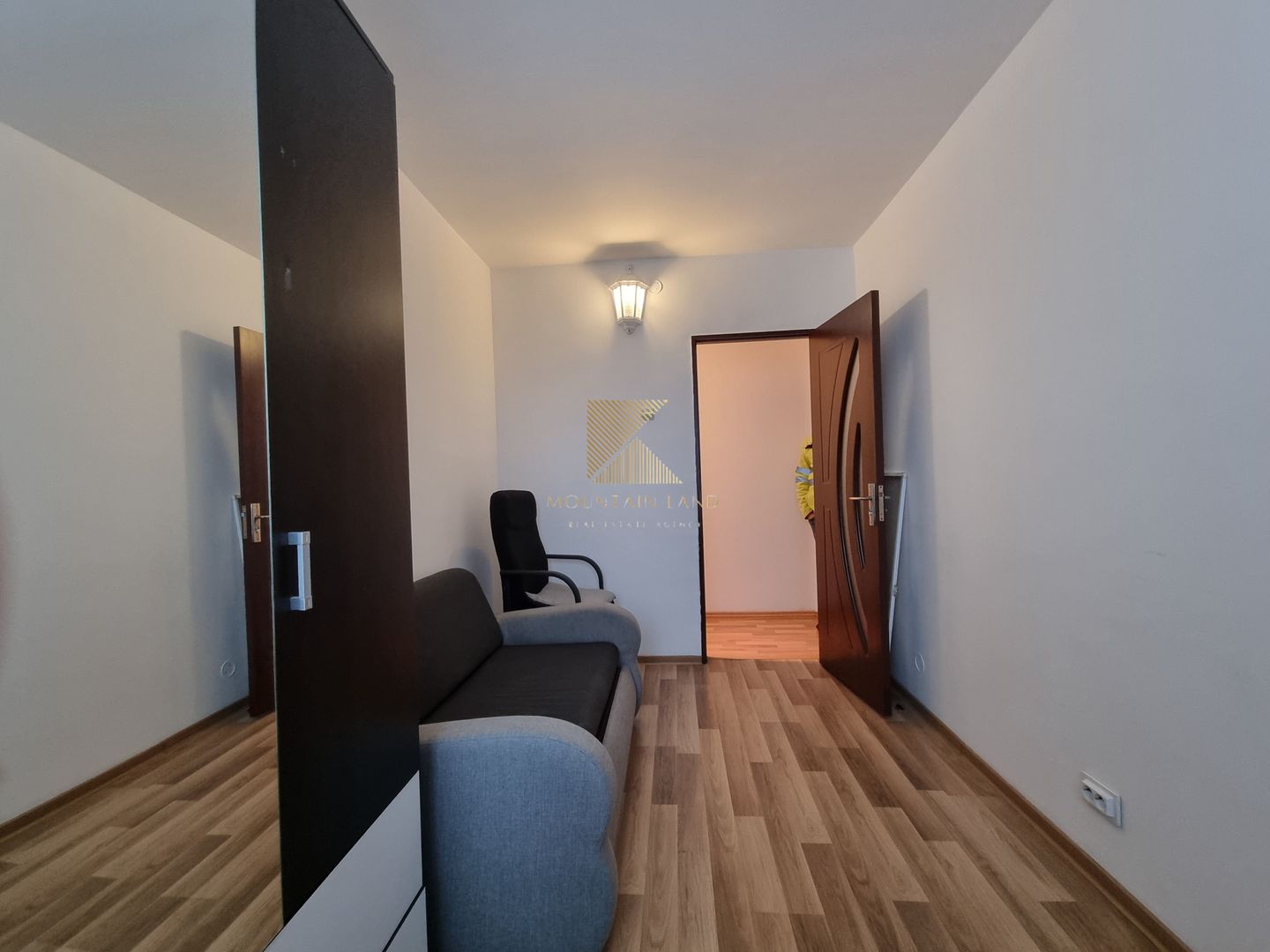 Apartament decomandat | 3 camere | 65 mpu | Tractorul, Mociulschi - Poză 12