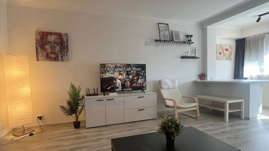 Garsoniera Renovata 50m Metrou Favorit 31mp - Poză 1