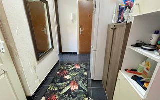 Apartament cu trei camere,etaj 2 - zona Cetatii - Poză 13