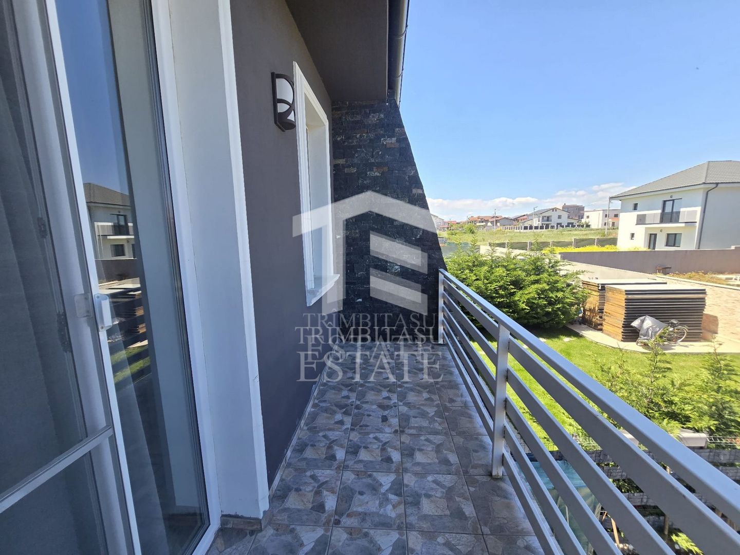 Mangalia - Vila tip duplex moderna. - Poză 37