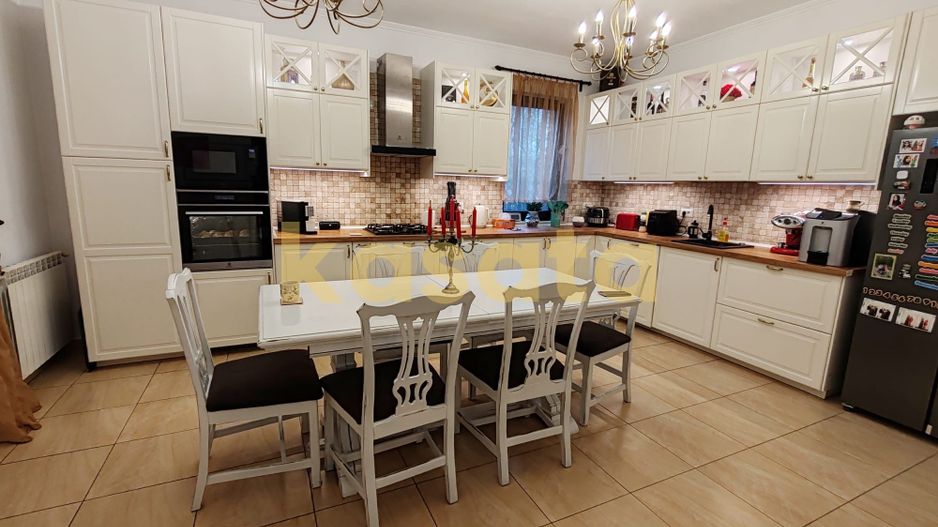 Vila care redefinește echilibrul între rafinament, spațiu și liniște - Poză 8