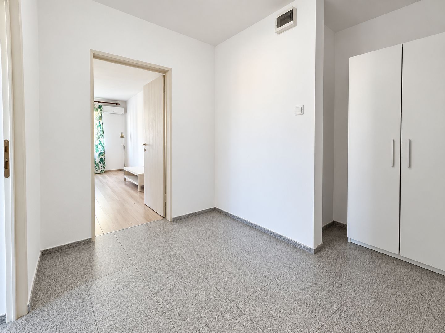 Apartament cu 3 camere de vanzare in zona Radovanu/Colentina - Poză 9