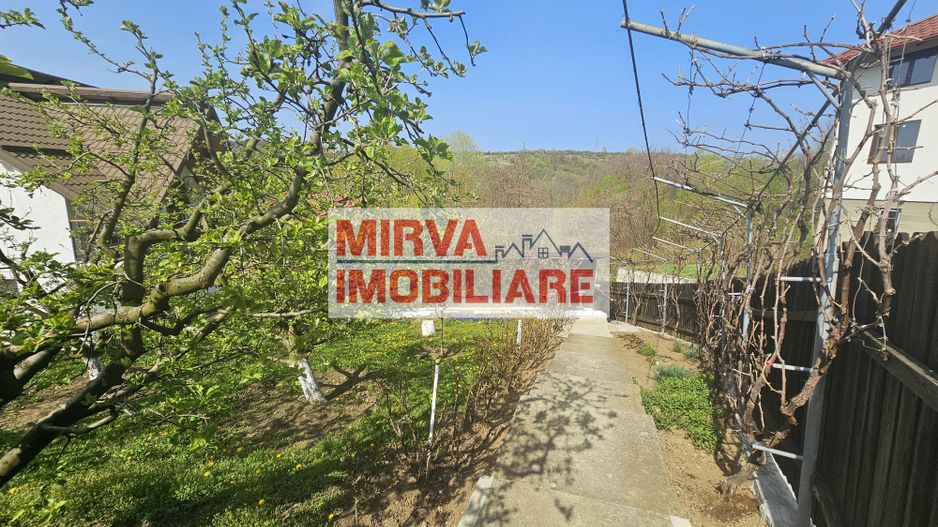 🏡 VILĂ ELEGANTĂ CU PRIVELIȘTE DEOSEBITĂ – VALENII DE MUNTE - Poză 4