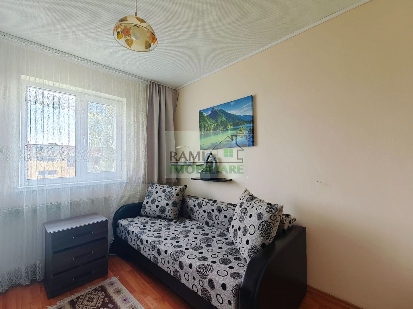 Apartament 3 camere, Cartierul Florilor, Boxă și parcare - Poză 6
